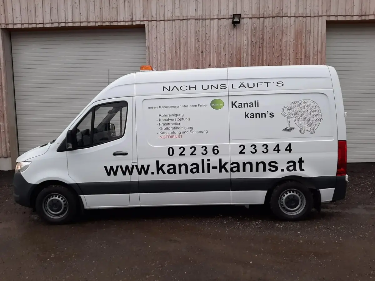 Fahrzeug aufschrift von kanali kanns